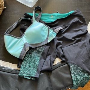 Champion sports bra and Capri length large yoga pants by Tangerine